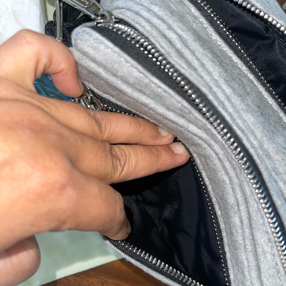 BURBERRY Light Pebble Grey Unisex Logo Applique Cotton Jersey Cannon Belt Pack - Picture 14 of 15